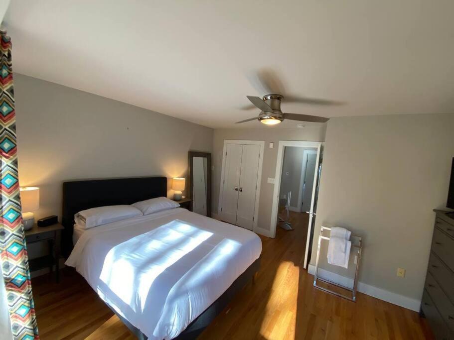 Montross Luxury Modern Waterfront Retreatヴィラ エクステリア 写真