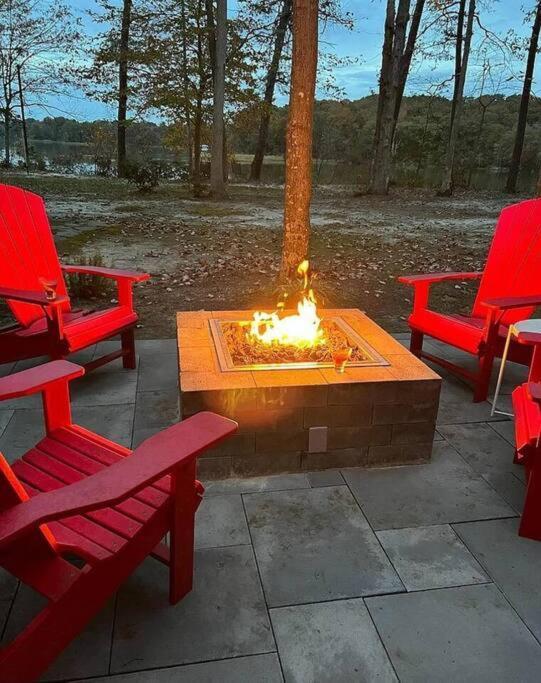 Montross Luxury Modern Waterfront Retreatヴィラ エクステリア 写真
