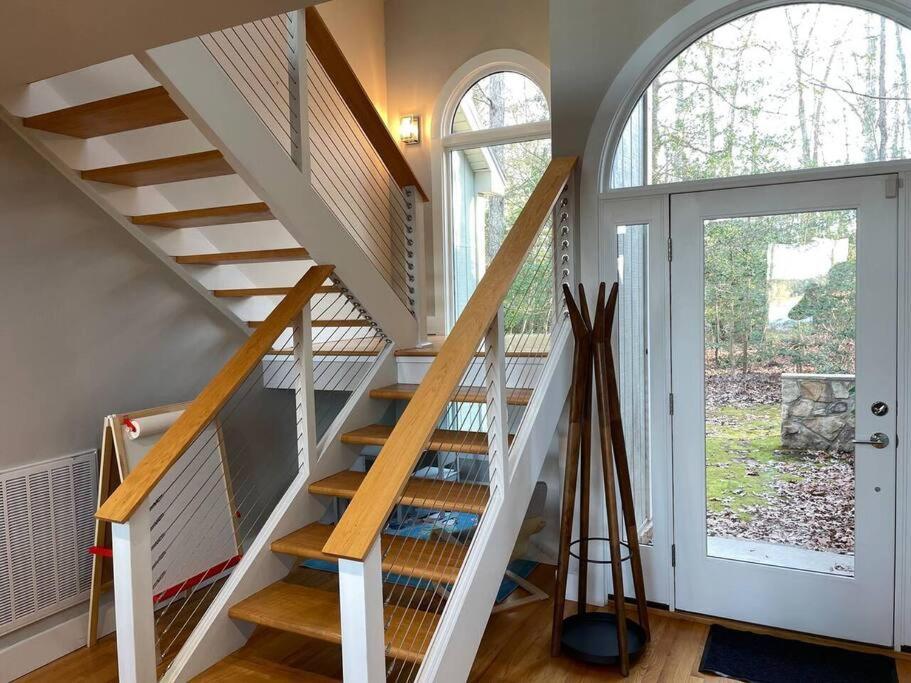 Montross Luxury Modern Waterfront Retreatヴィラ エクステリア 写真